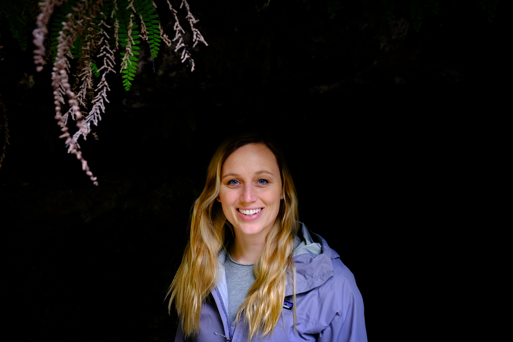 Pretty photograph of a young woman in nature.